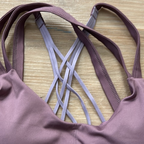 NWT Champion sports bra with crisscross back, medium Support - Picture 2 of 7